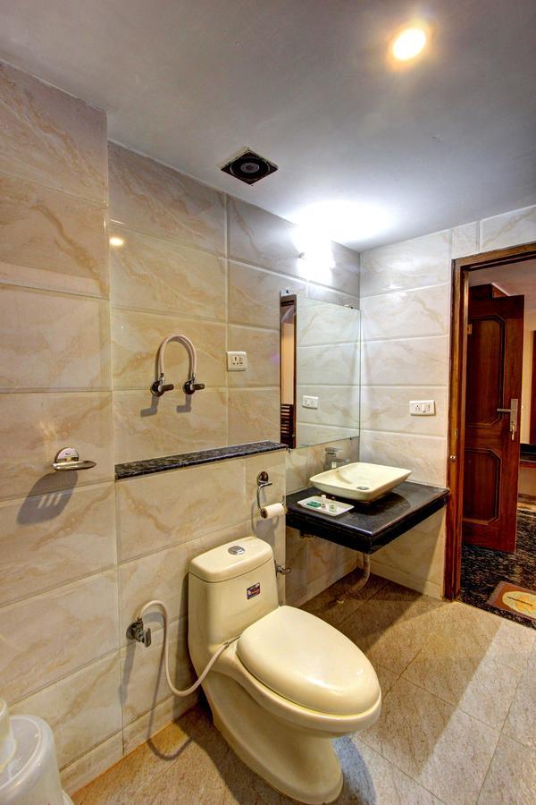 Hotel Maple Retreat Манали Экстерьер фото
