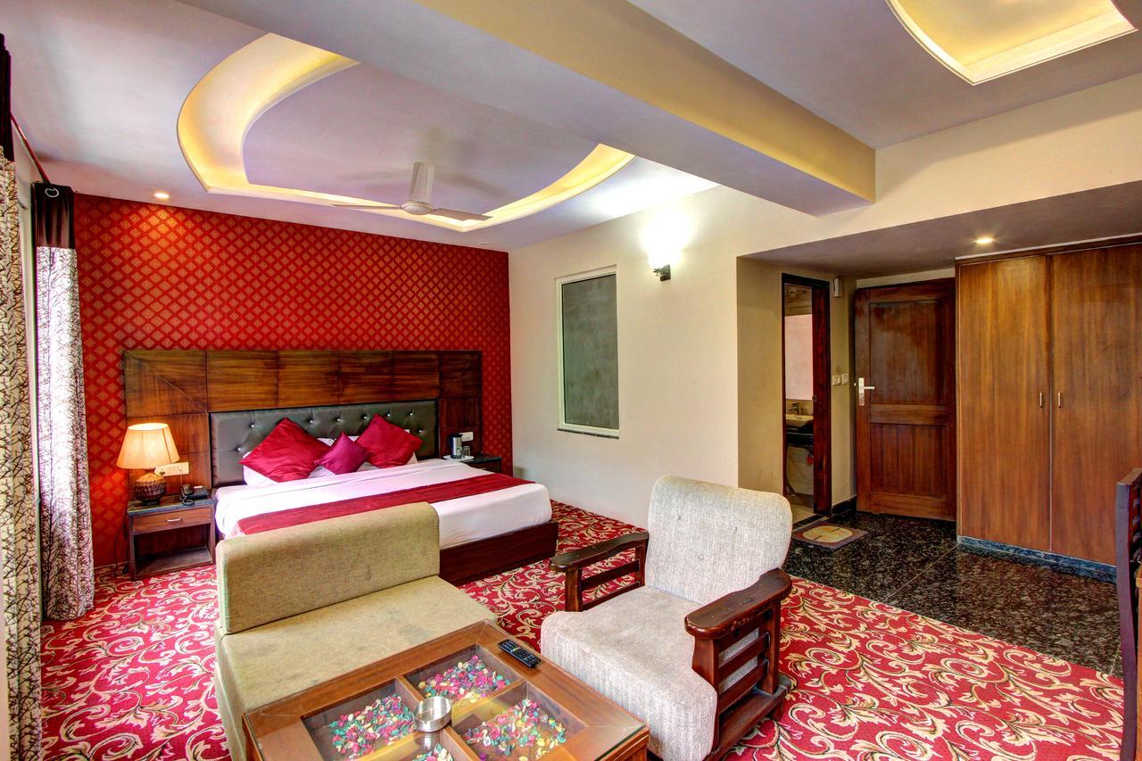 Hotel Maple Retreat Манали Экстерьер фото